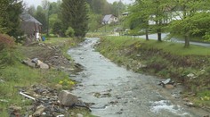Jesenicko se stále nevzpamatovalo z povodní. Lidé čekají na mosty i silnice