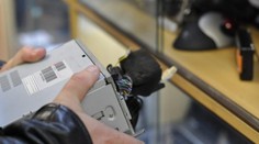 POZOR! Více než polovina bazarů a zastaváren porušuje zákony, zjistila ČOI