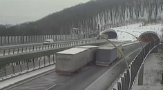 Kamioňák způsobil na D8 nehodu. Ve vězení ale skončil za jiný prohřešek