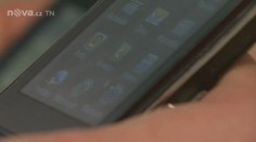 Dospělí na týden raději oželí sex než mobil, tvrdí sociologové!