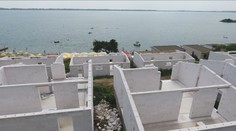 Oblíbenou slovenskou přehradu pokryl polystyren. Není jasné, kde se vzal