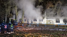 Požár v opuštěném objektu v pražských Hlubočepích! Hasiči vyhlásili 2. stupeň poplachu