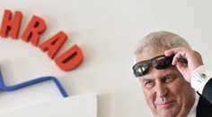 Fischer stále vede prezidentský průzkum, Zeman se na něj dotahuje
