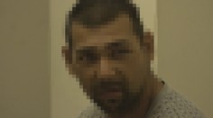 Muž měl ubodat seniora. Může být duševně nemocný, je ve vazbě