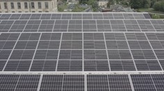 PŘEHLED DNE na TN Live: Rekordní nárůst solárních panelů a stíhačky F-35