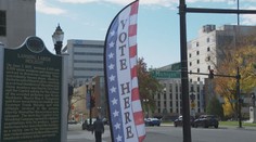 Američané si volí nový Kongres. Průzkumy zatím nahrávají republikánům
