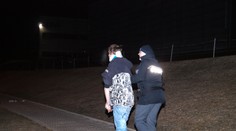 Policistům na Novojičínsku ujížděl zdrogovaný řidič, zastavit ho pomohl odvážný řidič kamionu!