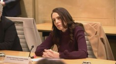 Novozélandská premiérka Jacinda Ardernová oznámila, že příští měsíc podá demisi