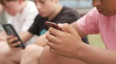 Europoslanci řešili ochranu dětí. Skenování zpráv bez soudu zakázali