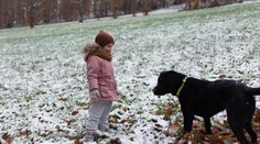 Rebeka (8) šla vyvenčit psa. Na procházce našla něco, co jí změnilo život