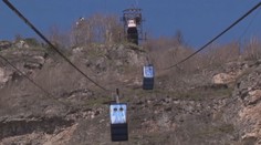 KOŘENÍ: Lanovka pro otrlé