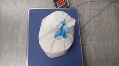 Dva muži chtěli převézt přes hranice tisíce tablet léků. Celníkům tvrdili, že jsou na hubnutí