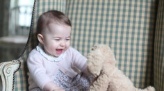 Celý tatínek! Královská rodina zveřejnila FOTKY malé princezny