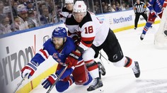 Palát, nebo Chytil? Sledujte rozhodující sedmý zápas Devils proti Rangers na NS1