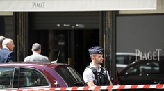 Lupiči elegáni přepadli v Paříži luxusní butik. Odnesli si šperky za miliony eur