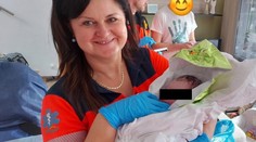 Maminka to do porodnice nestihla. Malé Beátce pomohli na svět záchranáři