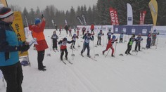 Stopa pro život: Stovky běžkařů vyrazily na trať u Horních Míseček