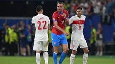 Pozadí červené karty pro Chorého: Turek ho nesportovně provokoval