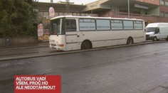KAUZA BUS: Našli jsme místo v Praze, kde zaparkujete zadarmo! Auto pohlídají policisté!