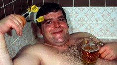 Svéráz Jocky Wilson: Karton piv před zápasem, pád mezi diváky a tituly