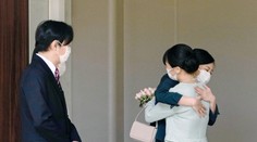 Japonská princezna se vzdala titulu i peněz! Vdala se za poddaného