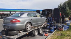 Celníci na Vysočině zadrželi stovky lahví alkoholu. Podvodníkovi hrozí obří pokuta
