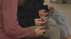 Kyberšikana zaplavila školy. Setkala se jich s ní více než polovina