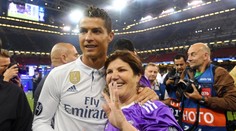 Božský Cristiano přestál těžké chvíle! Jeho maminku pustili z nemocnice