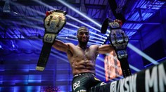 Parnasse to zvládl! Soupeře donutil odklepat a má druhý pás šampiona KSW