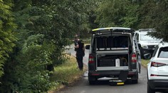 V rybníku ve vesnici u Prahy plavala mrtvola. Příčinu smrti odhalí pitva
