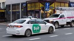 Taxikář se měl pokusit unést Andreu za hranice. Musela za jízdy vyskočit z auta