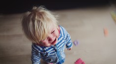 Batole šlo prosit sousedy o jídlo. Matka byla totiž úplně na šrot