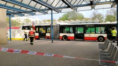 Chodce v Praze zabil autobus, jeho příbuzný se na to díval!
