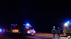 Policisté zastavili u nehody, jejich auto smetla octavia! 5 zraněných