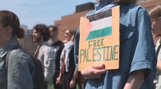 Na americké univerzity vtrhla policie. Zadržela stovky studentů