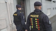 Policista zadržel mladíky, kteří měli vykrást stánek s občerstvením. Náhodou jel kolem