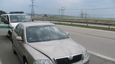 Zfetovaný cizinec vybržďoval a napadal řidiče na dálnici D1