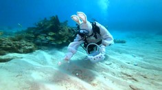 VIDEO: Neobvyklé sbírání velikonočních vajec! Zajíc je schoval na dno oceánu