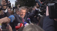 VIDEO: Mela před štábem ANO. Slavící Babiš pouštěl svůj italský hit