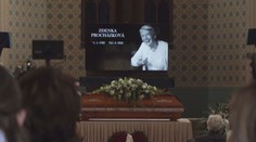 Poslední rozloučení se Zdenkou Procházkovou. Dorazili Renč i Zelenková