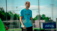 Setkání s Gretzkym bylo speciální. Gól by mi dal snadno, říká Petr Čech
