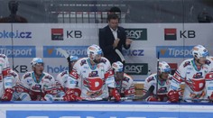 Pardubice přetlačily Třinec a zůstávají první, na dno tabulky se vrátilo Kladno