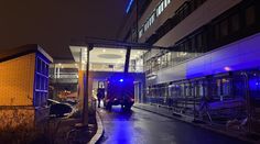 Hasiči zasahovali u požáru v motolské nemocnici. Evakuovali 60 lidí