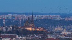 Výstavba lanovky v Brně je pozastavena. Projekt nedbal na životní prostředí