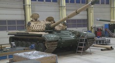 Fiala tuzemským zbrojovkám důvěřuje. Na Olomoucku navštívil opravnu tanků