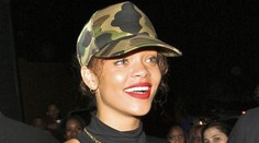 Konec spekulací! Zpěvačka Rihanna se pochlubila těhotenským bříškem