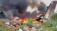 Při přepravě zdravotnického materiálu se zřítilo letadlo