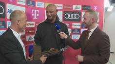 Jarolím dal Kompanymu hodinky. Musíte jezdit častěji, smál se kouč Bayernu
