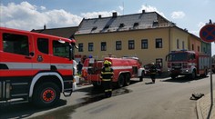 Tragédie v Mimoni. Při požáru bytu zemřel jeden člověk