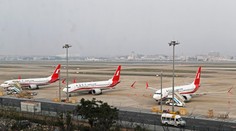 Boeing 737 Max 8 musel nouzově přistát, měl problémy s motorem!